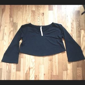 Lululemon bell sleeved top